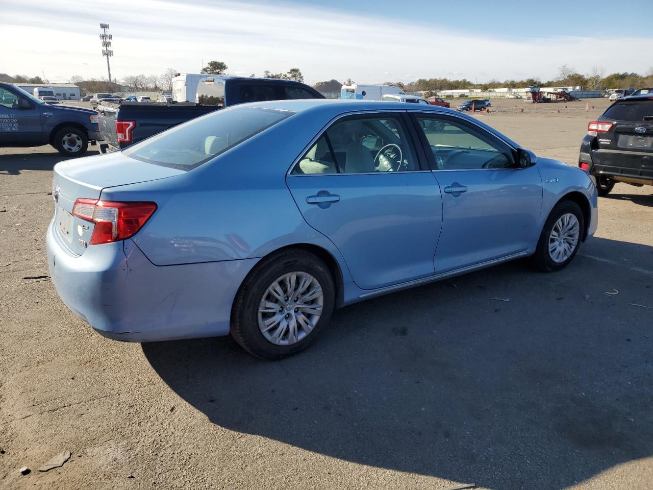 2012 TOYOTA CAMRY HYBR - Фото 3