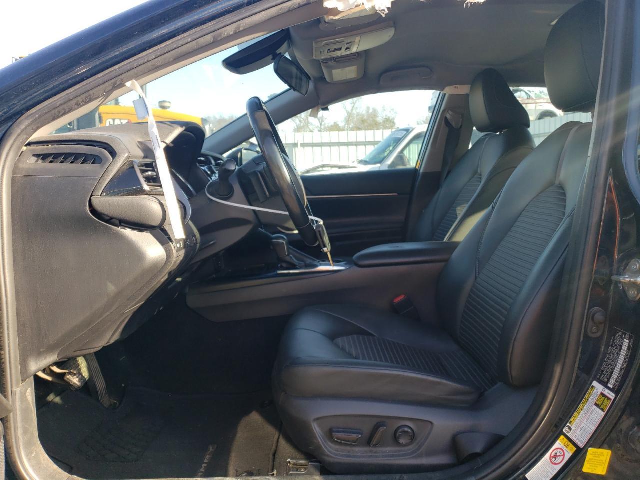 2019 TOYOTA CAMRY L - Image 7