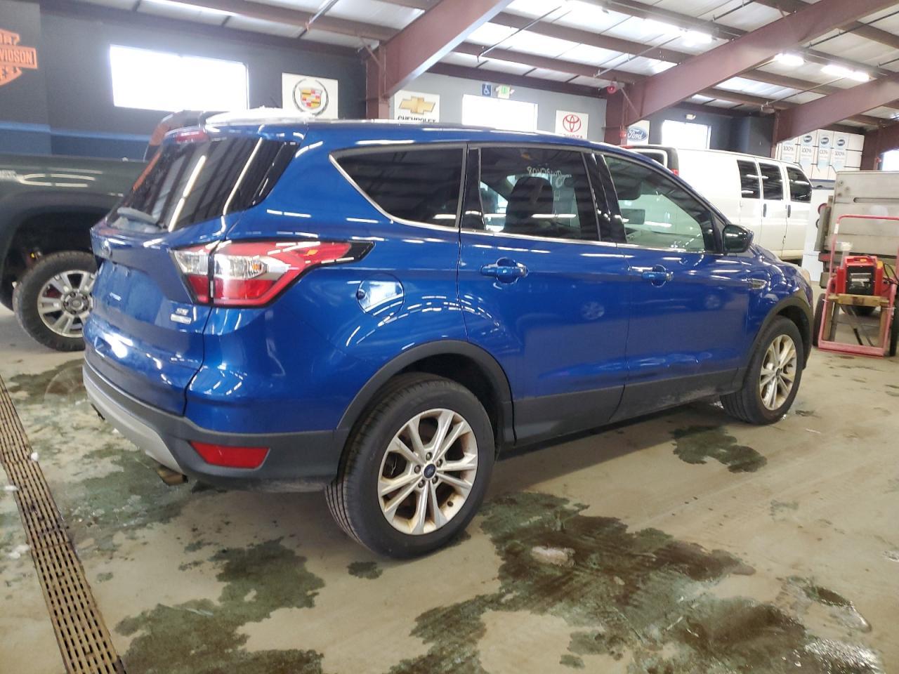 2017 FORD ESCAPE SE - Image 3