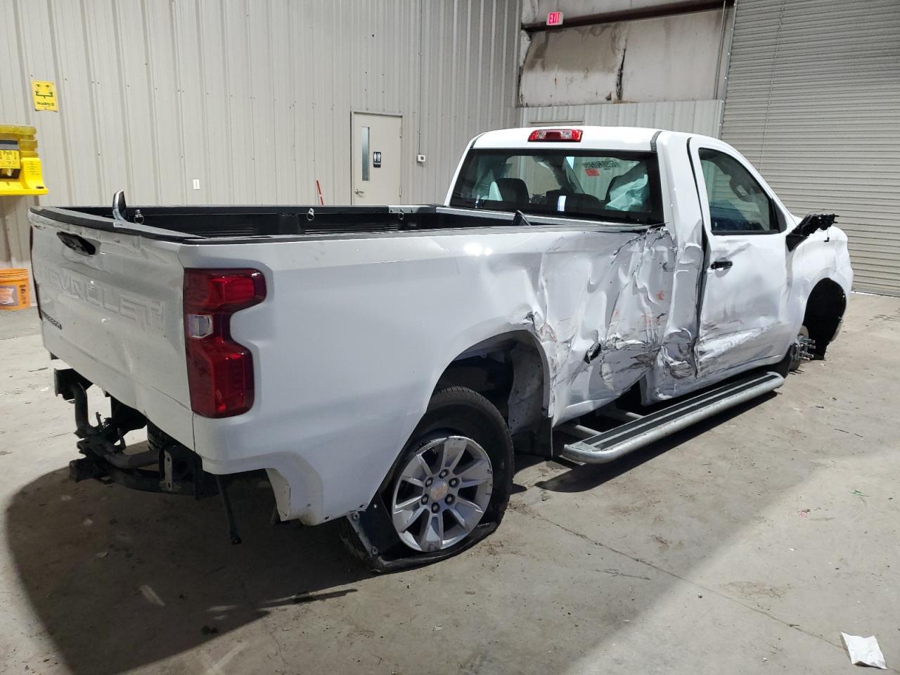 2024 CHEVROLET SILVERADO - Image 3