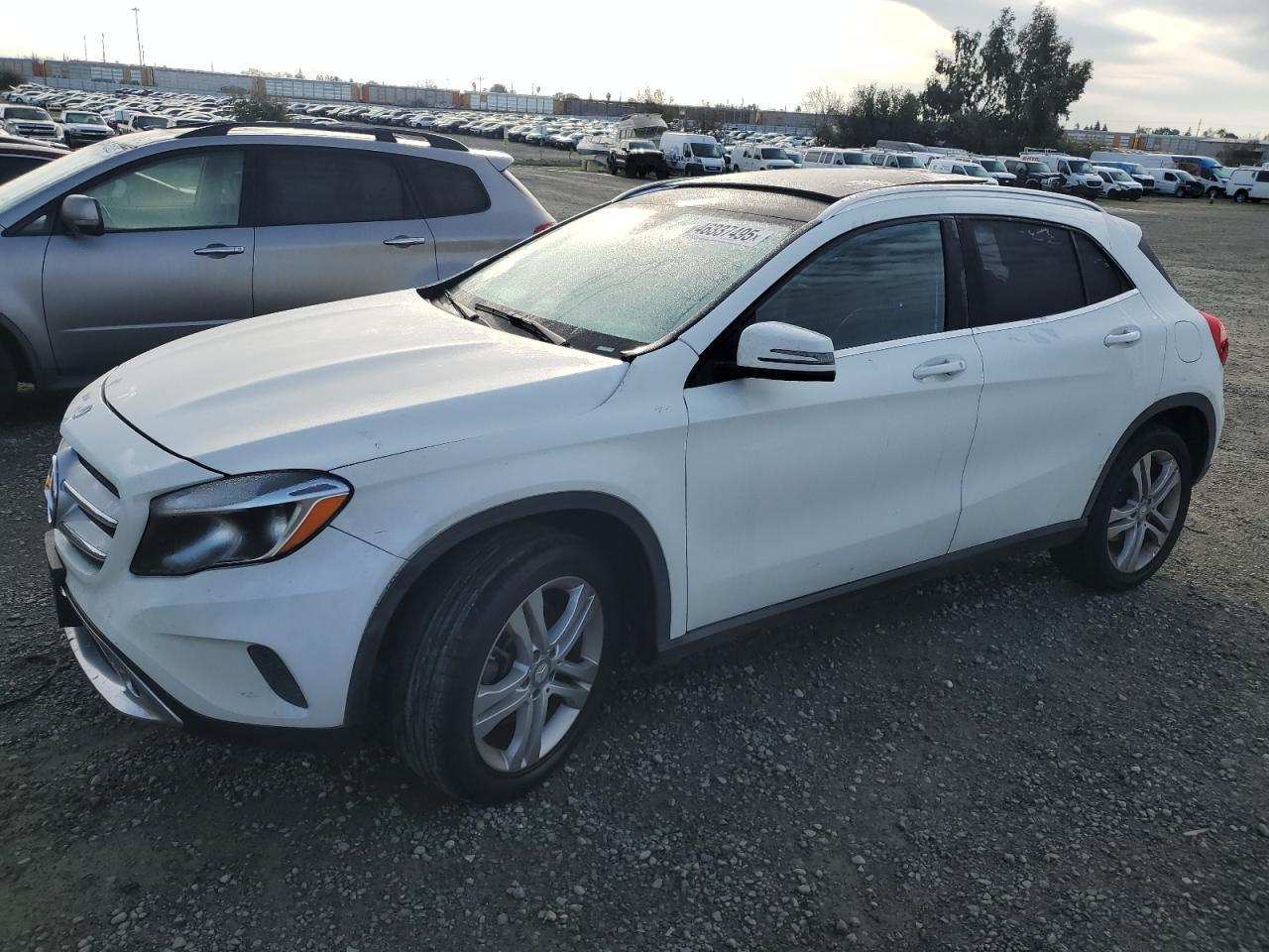 2017 MERCEDES-BENZ GLA 250 4M car image