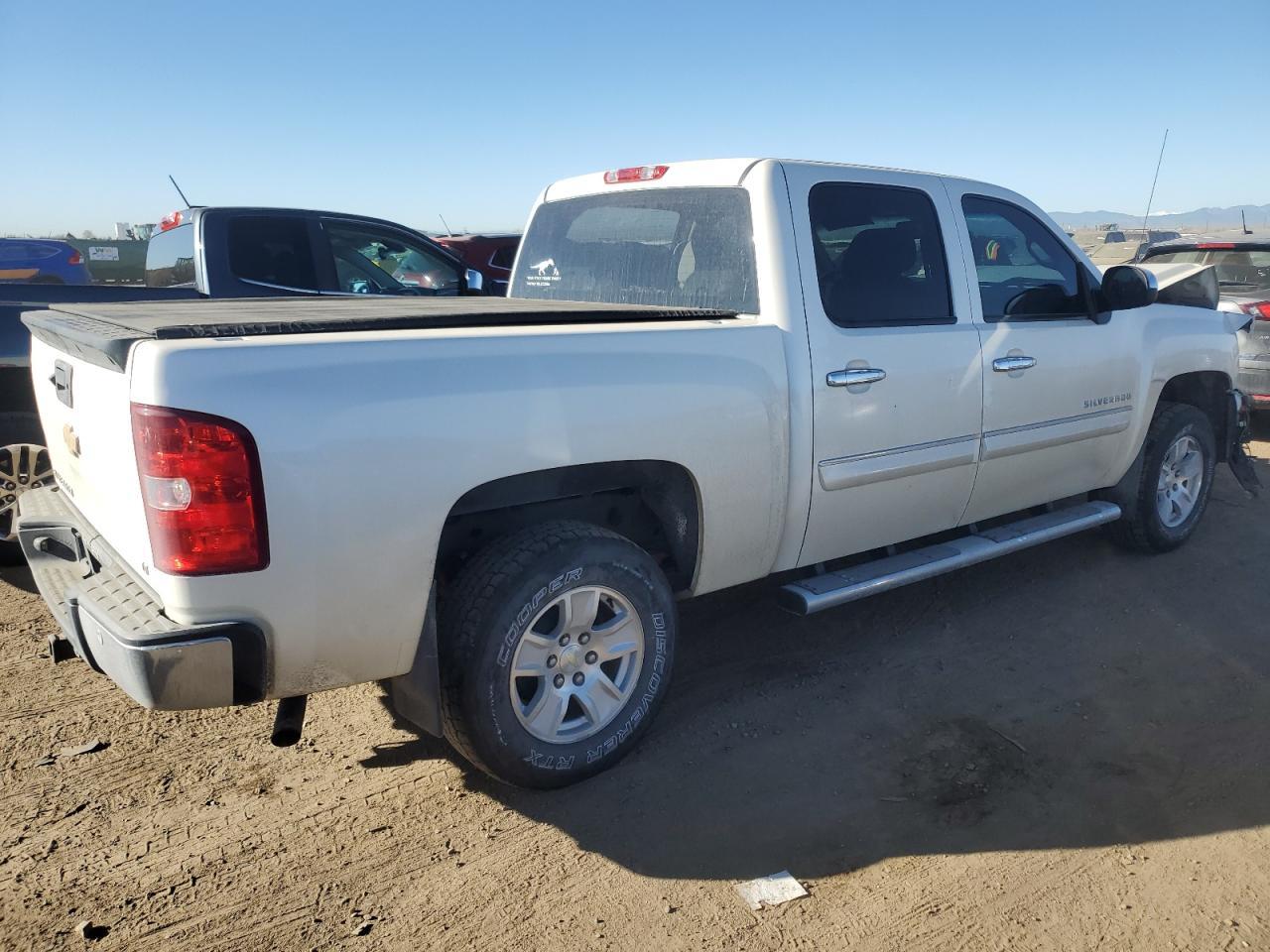 2013 CHEVROLET SILVERADO - Image 3