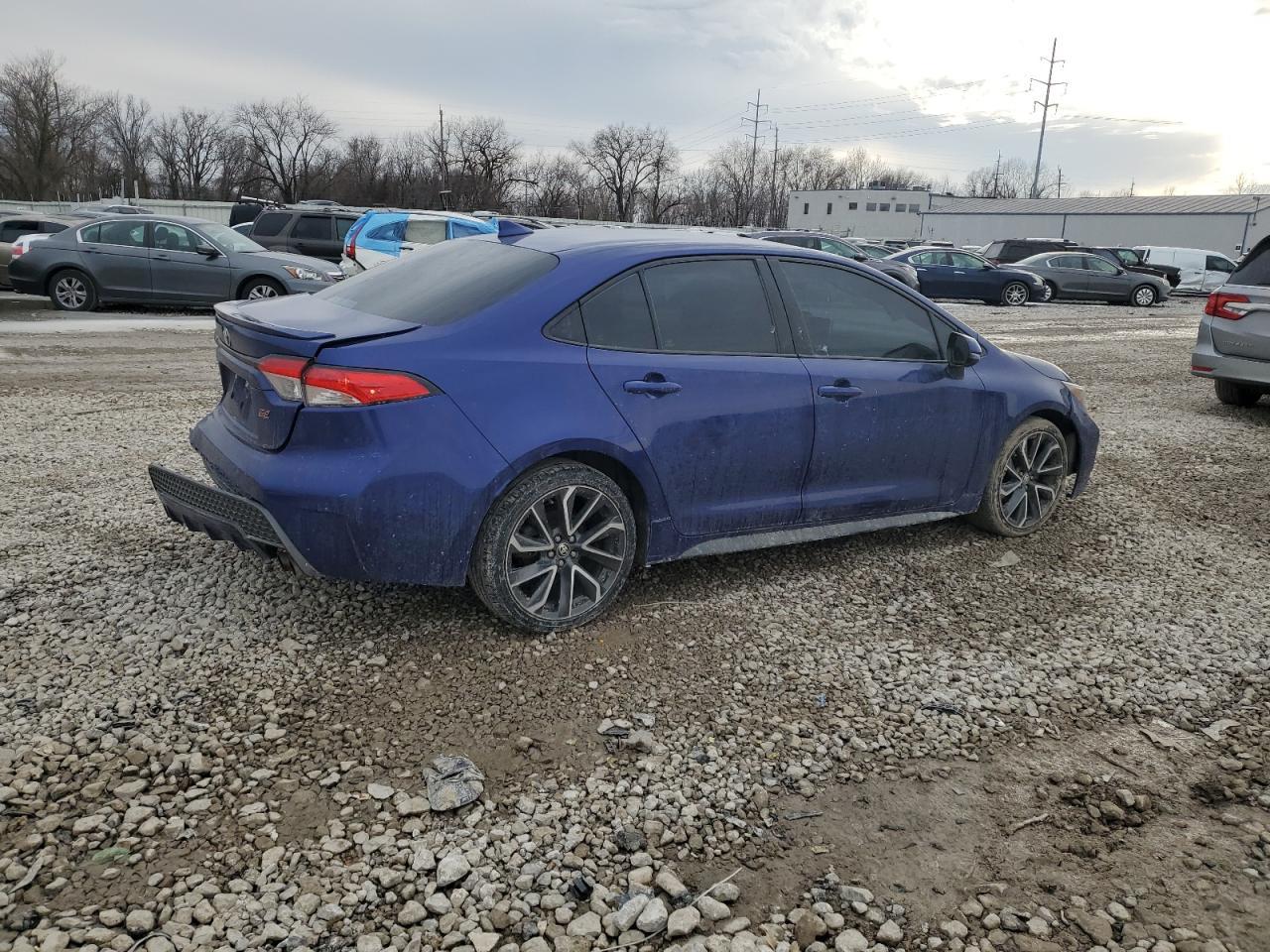 2020 TOYOTA COROLLA SE - Фото 3