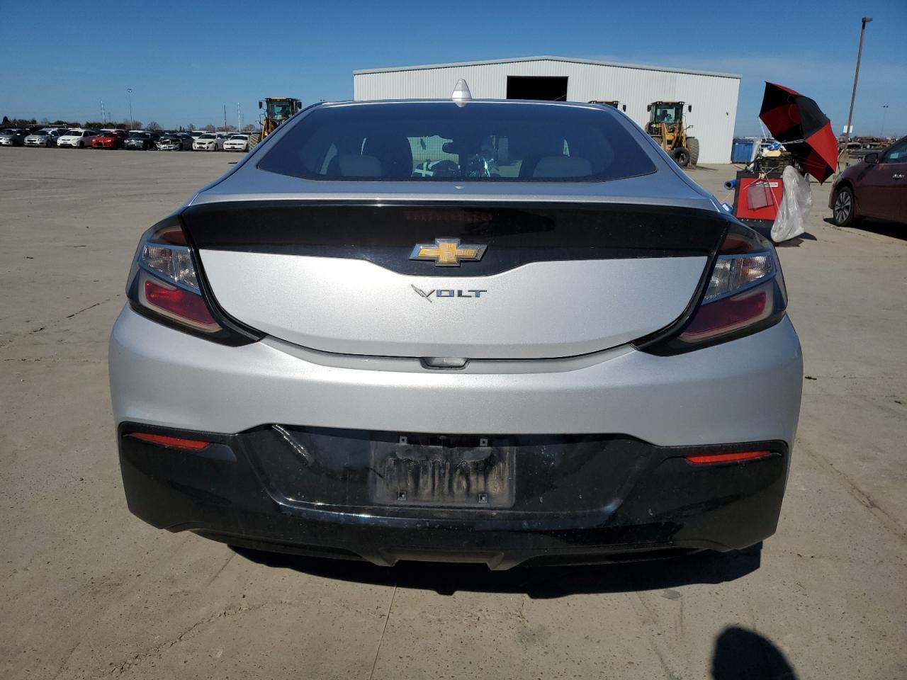 2017 CHEVROLET VOLT LT - Image 6