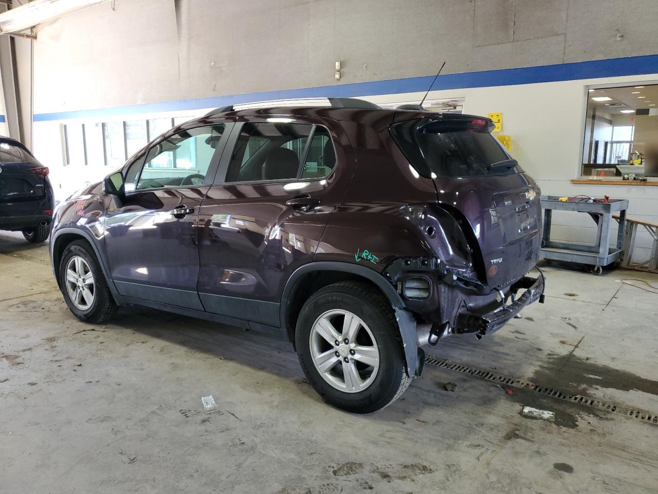 2021 CHEVROLET TRAX 1LT - Image 2