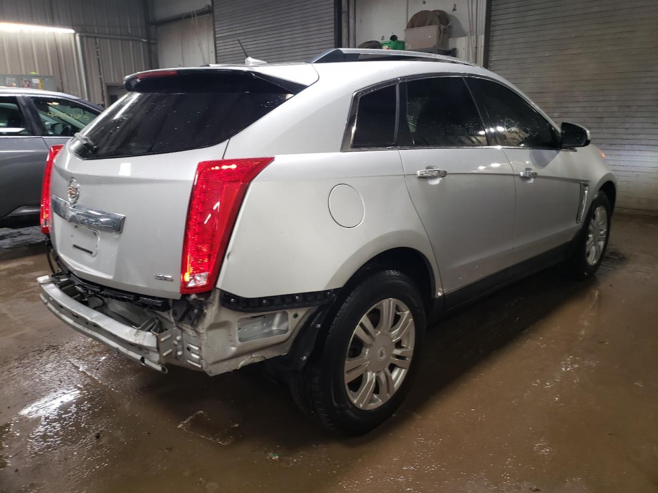 2013 CADILLAC SRX LUXURY - Image 3