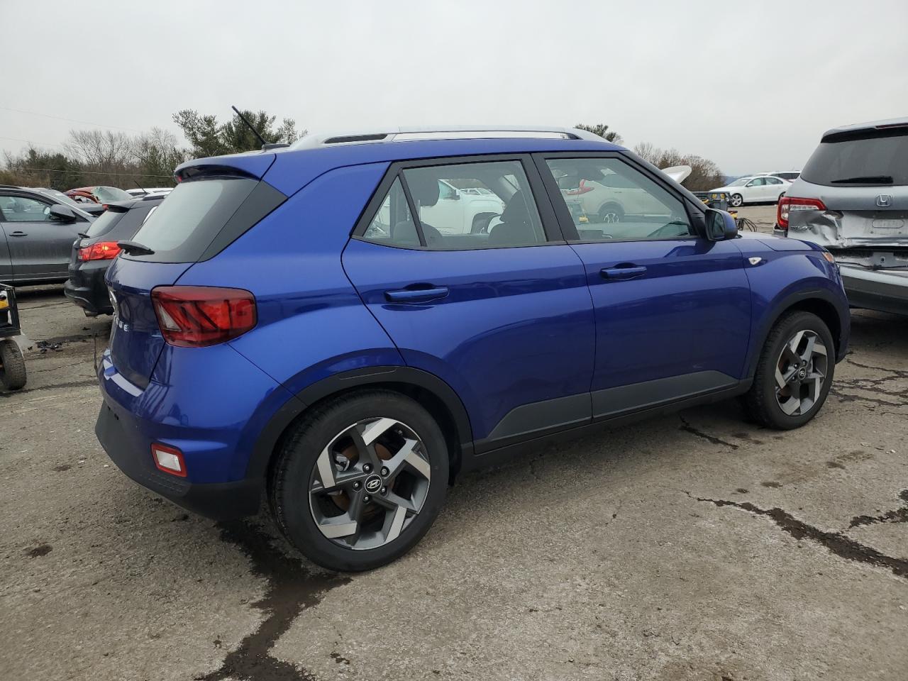 2024 HYUNDAI VENUE SEL - Фото 3