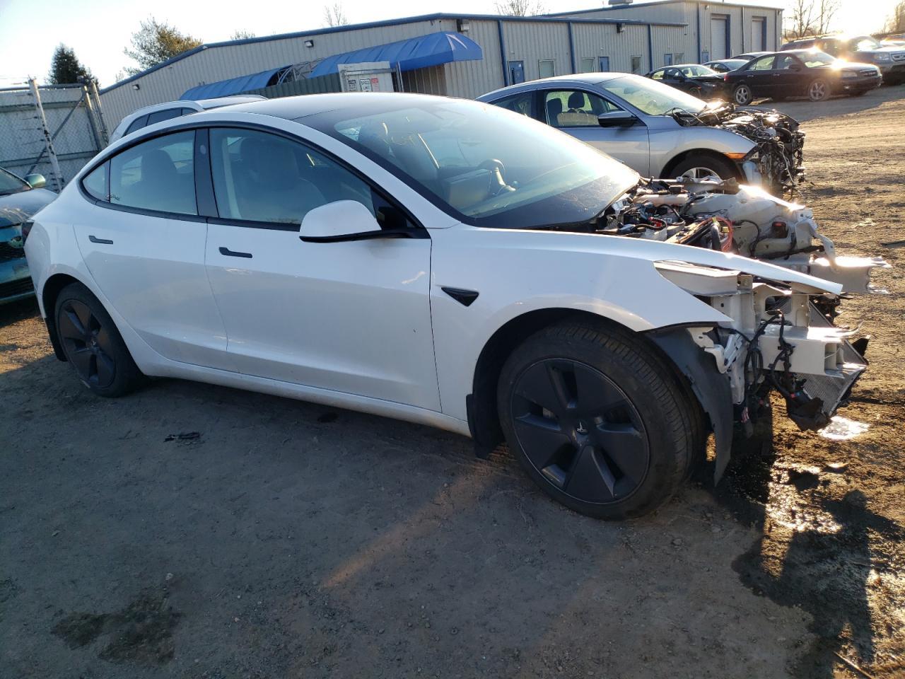 2022 TESLA MODEL 3 - Image 4
