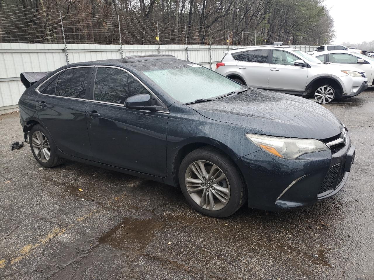 2016 TOYOTA CAMRY LE - Фото 4