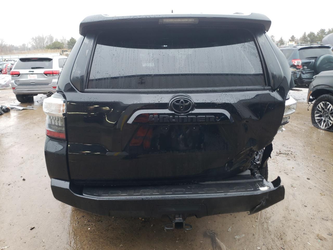 2019 TOYOTA 4RUNNER SR - Фото 6