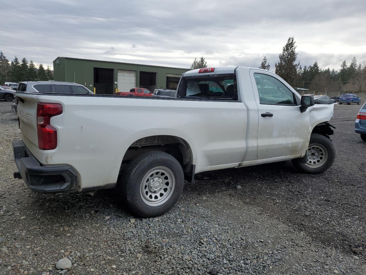 2024 CHEVROLET SILVERADO - Фото 3