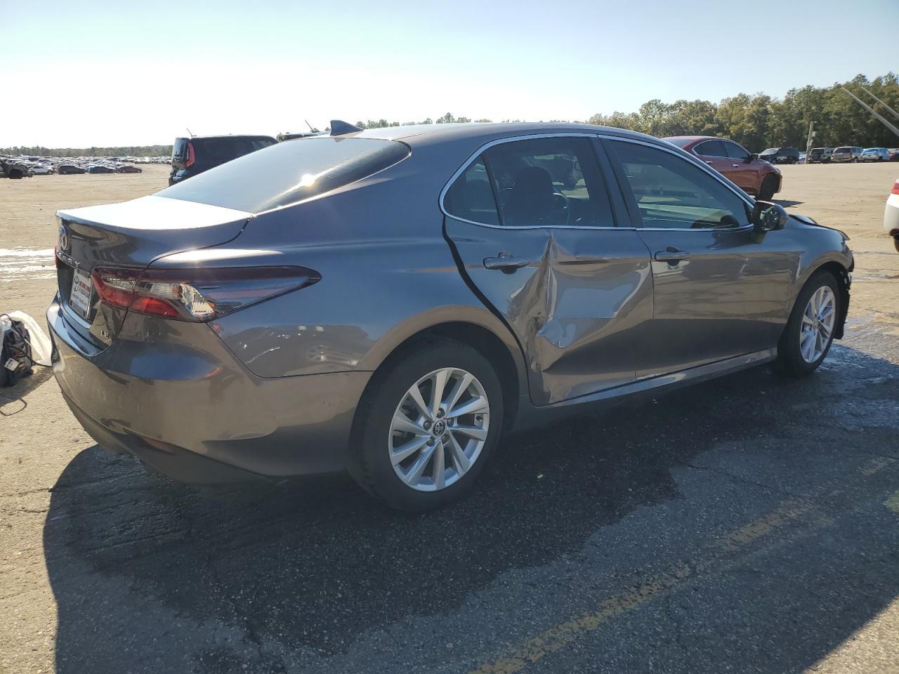 2024 TOYOTA CAMRY LE - Image 3