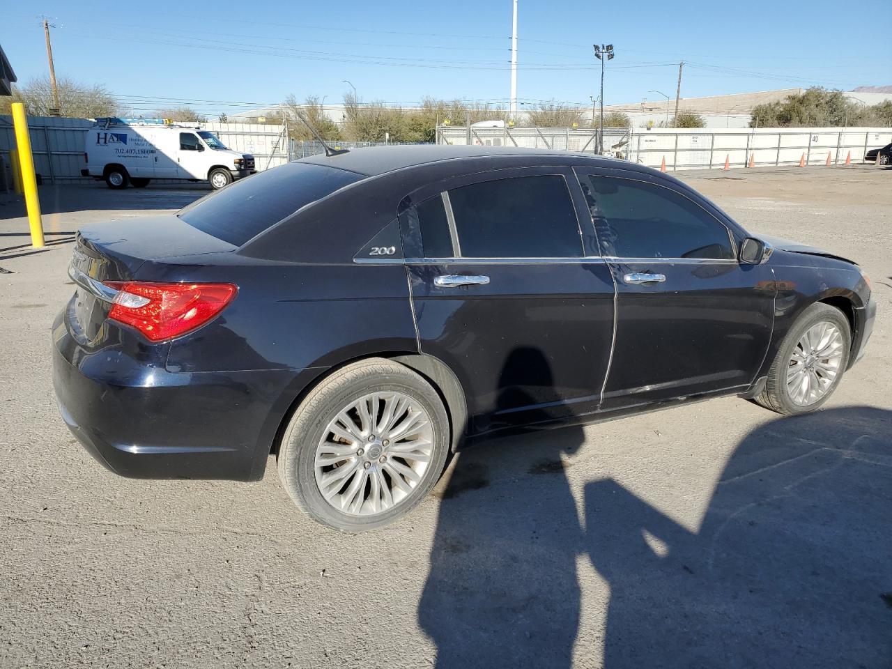 2012 CHRYSLER 200 LIMITE - Image 3