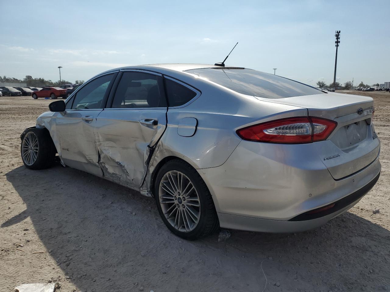 2013 FORD FUSION SE - Image 2