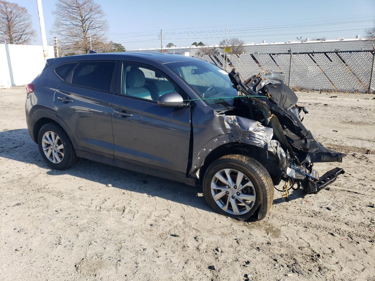 2019 HYUNDAI TUCSON SE - Фото 4