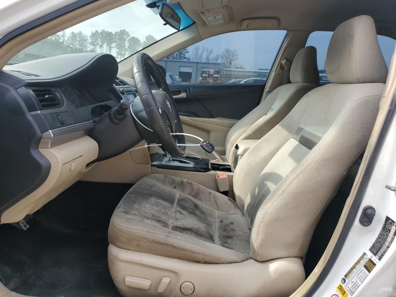 2014 TOYOTA CAMRY L - Image 7