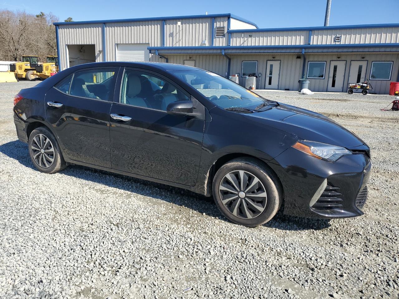 2018 TOYOTA COROLLA L - Image 4