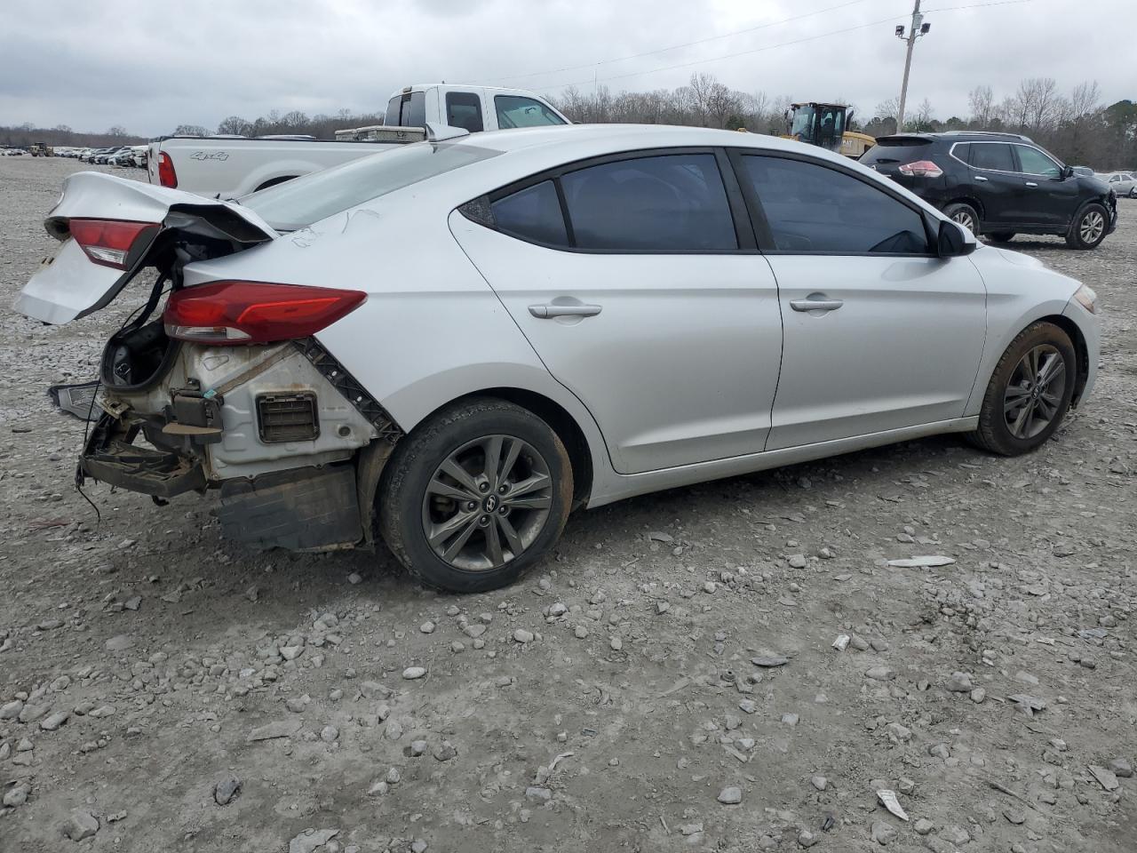 2018 HYUNDAI ELANTRA SE - Фото 3