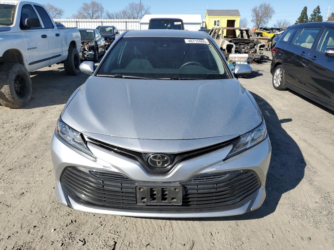 2018 TOYOTA CAMRY L - Фото 5
