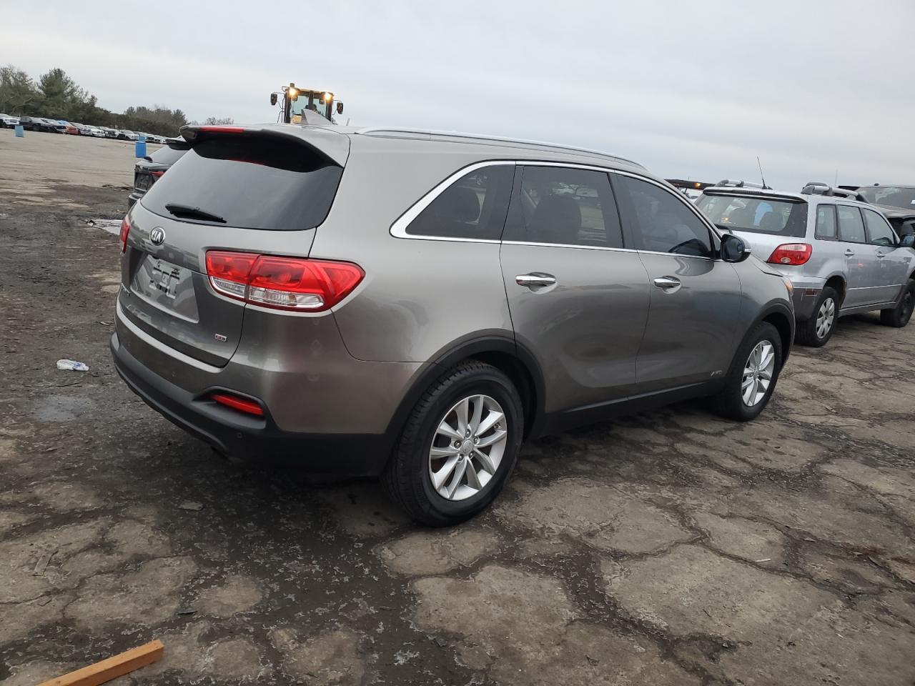 2016 KIA SORENTO LX - Image 3