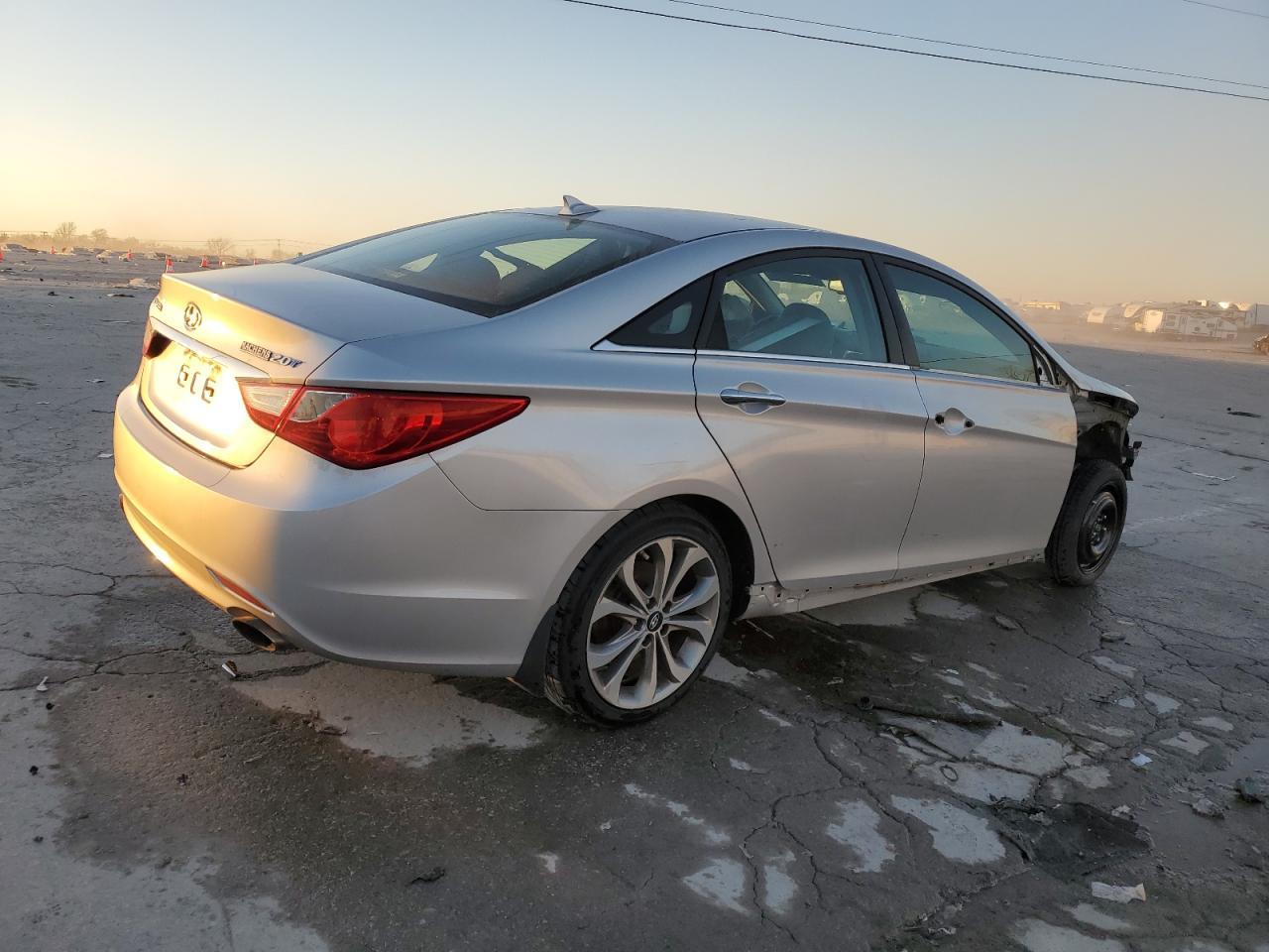 2013 HYUNDAI SONATA SE - Фото 3