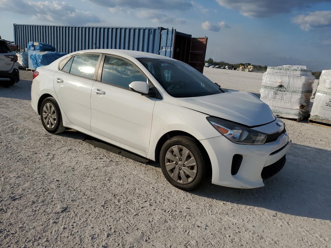 2020 KIA RIO LX - Фото 4