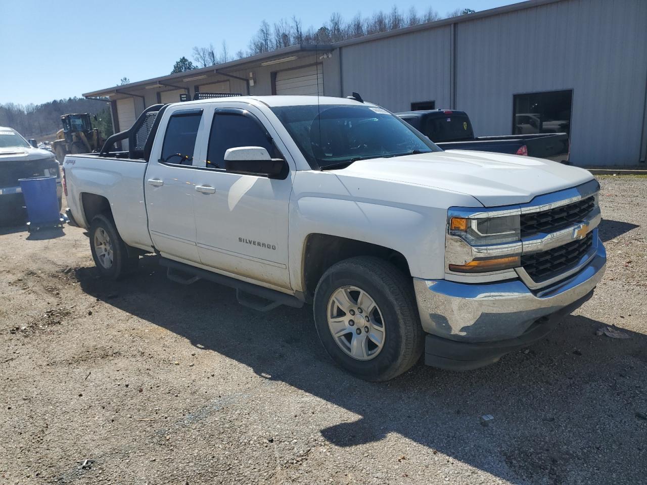 2019 CHEVROLET SILVERADO - Фото 4