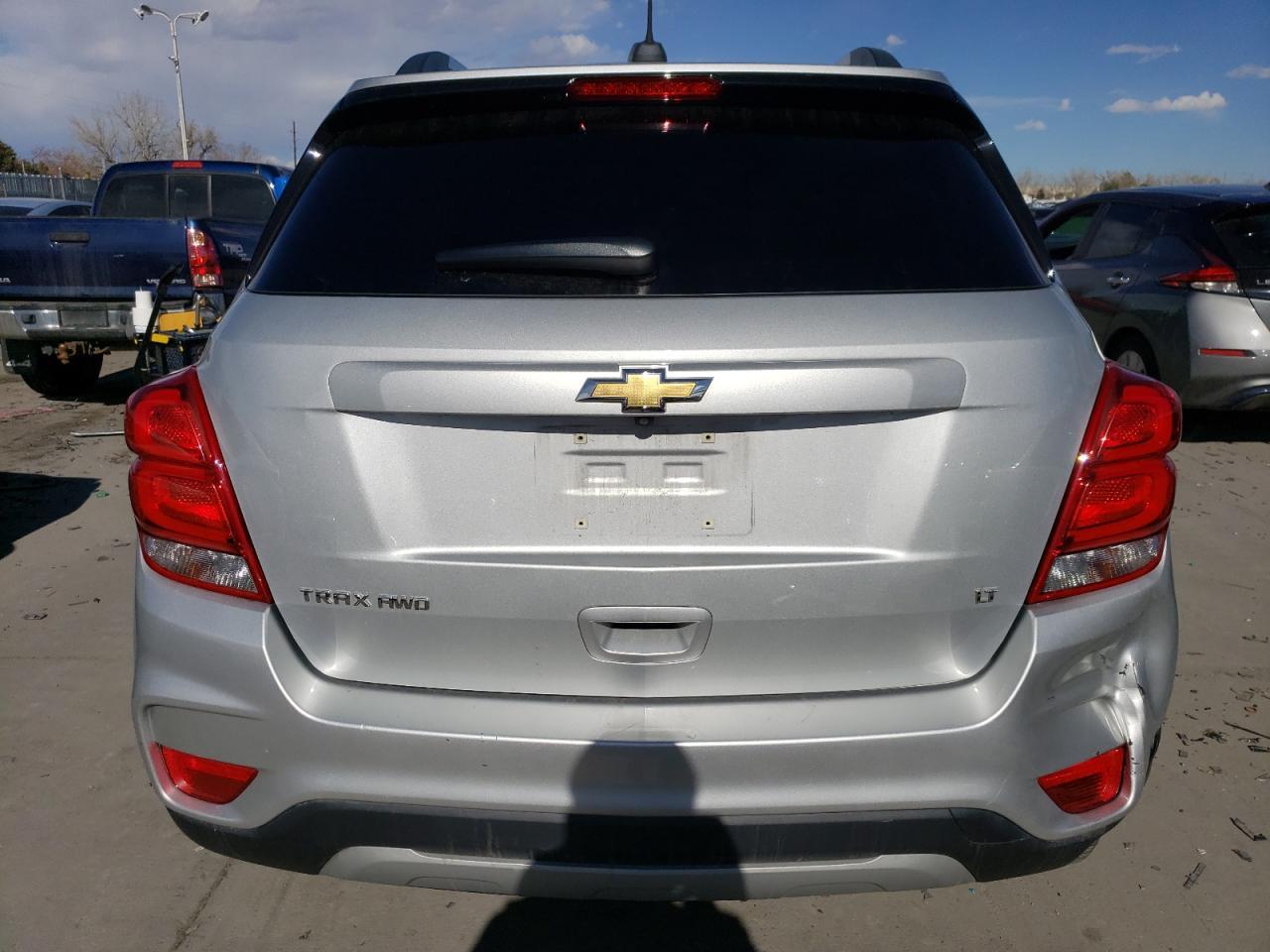 2019 CHEVROLET TRAX 1LT - Фото 6