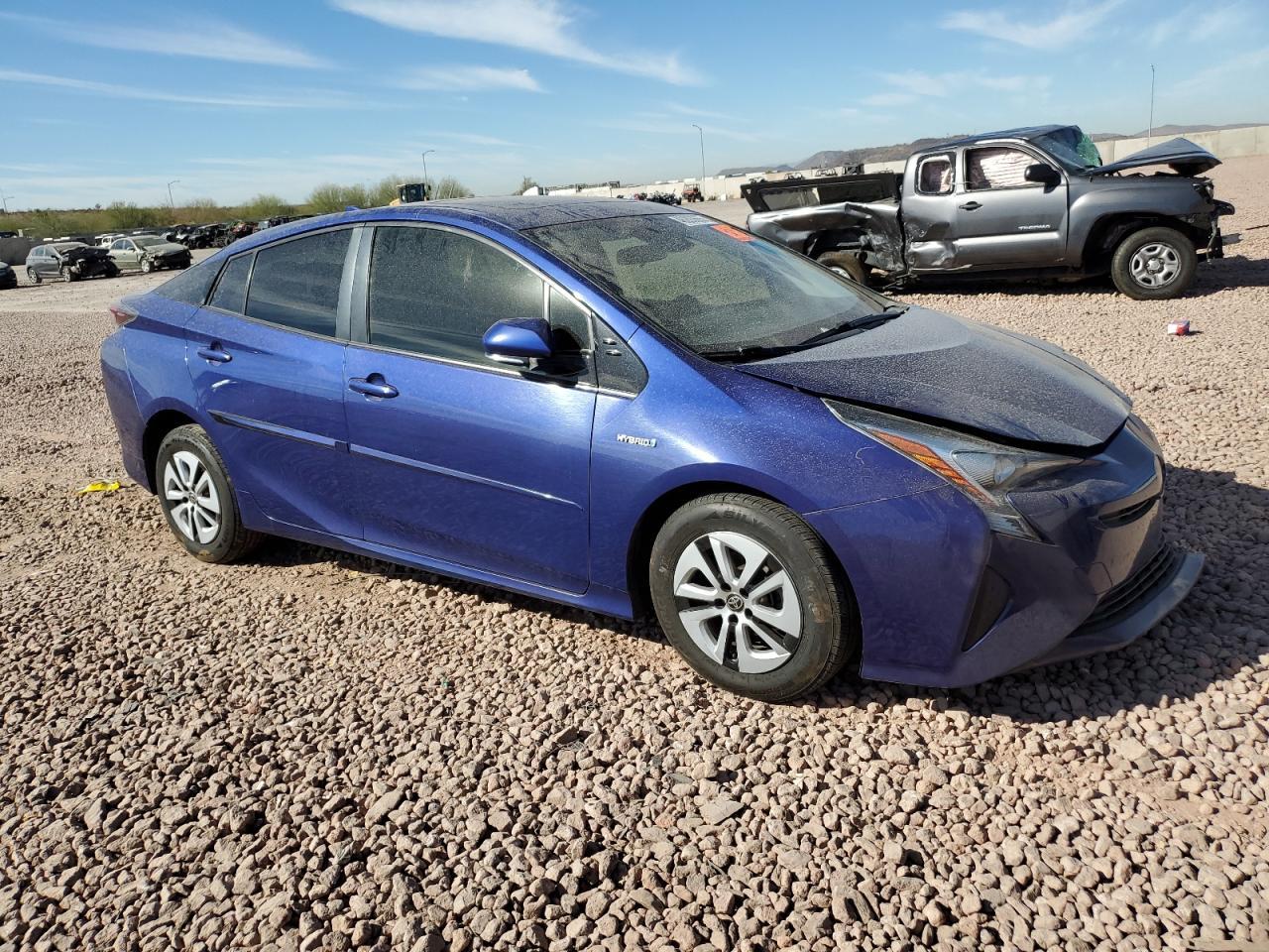 2016 TOYOTA PRIUS - Image 4