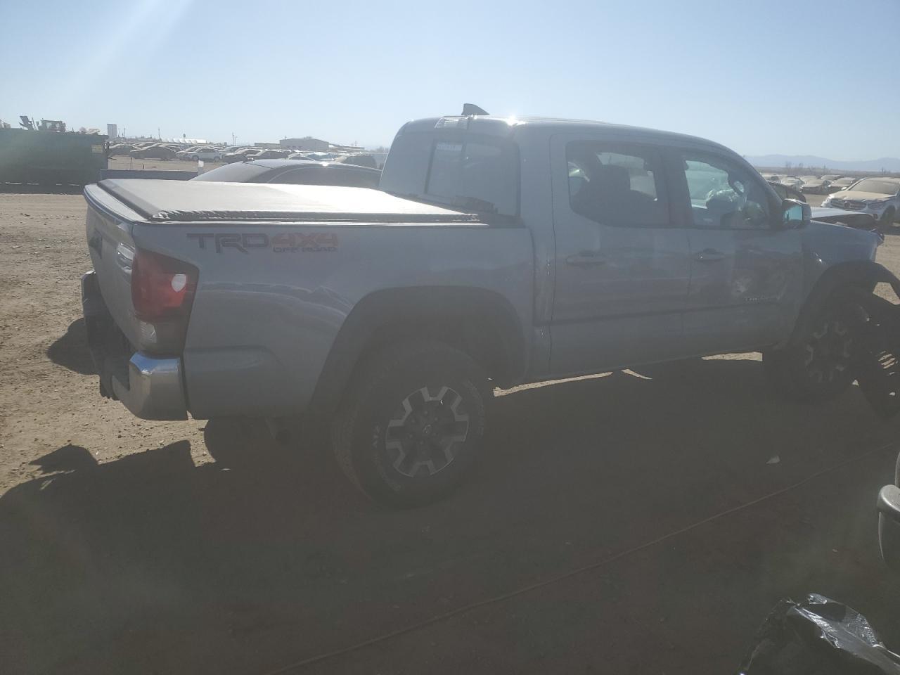 2019 TOYOTA TACOMA DOU - Фото 3