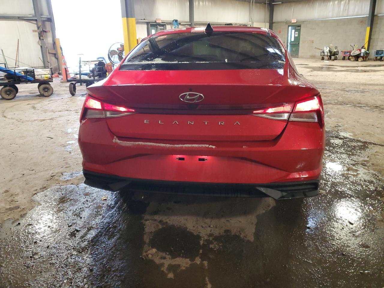 2023 HYUNDAI ELANTRA SE - Image 6