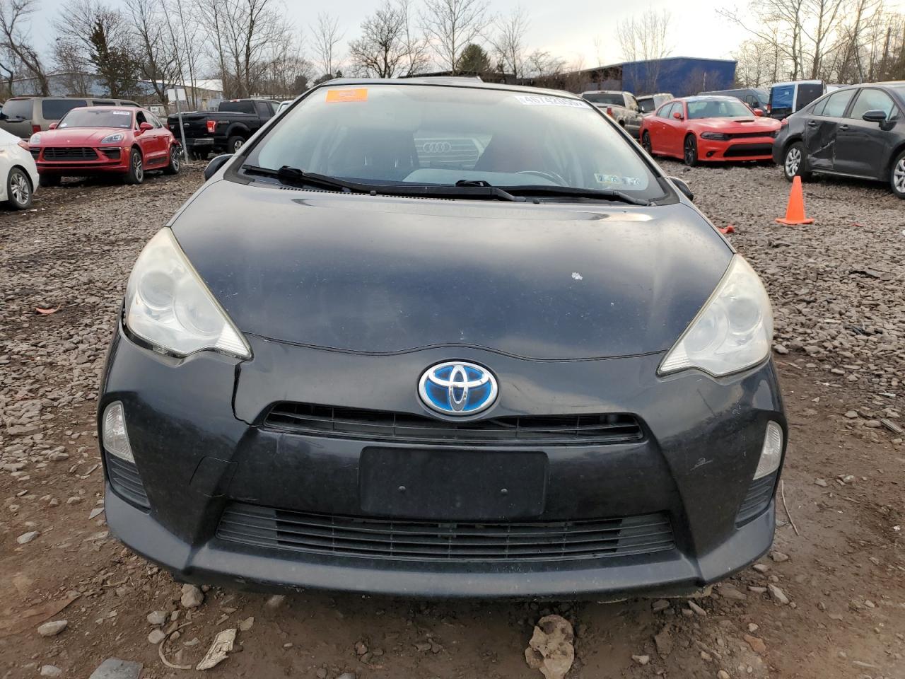 2013 TOYOTA PRIUS C - Фото 5