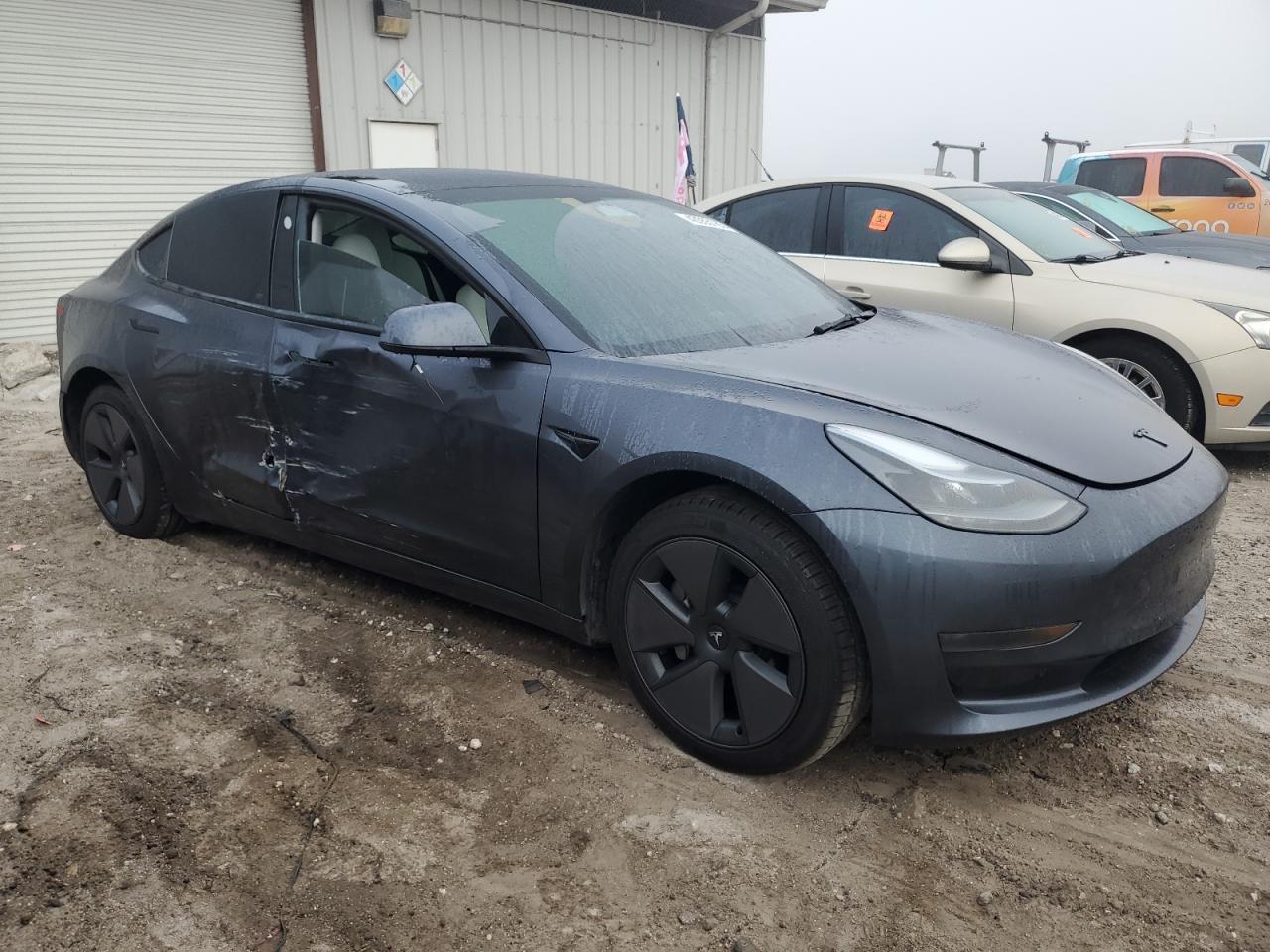 2023 TESLA MODEL 3 - Фото 4