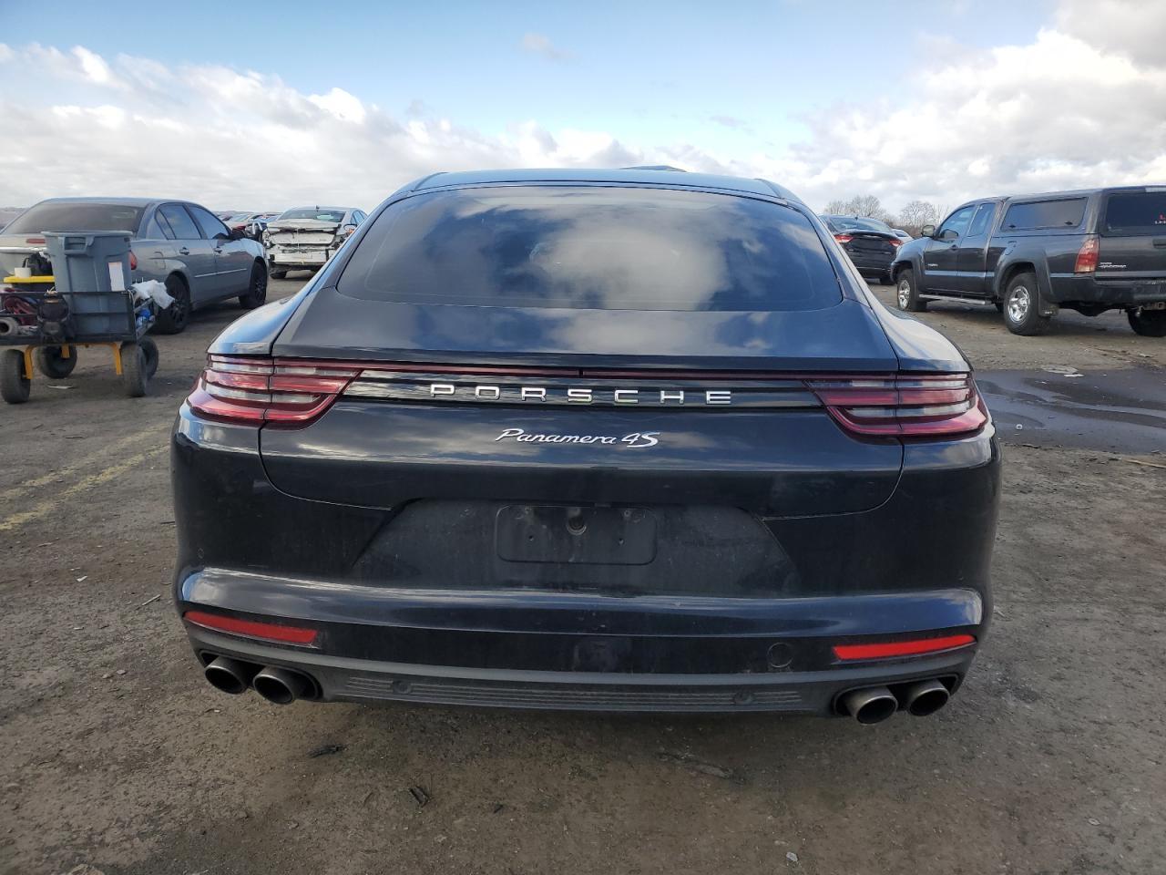 2018 PORSCHE PANAMERA 4 - Фото 6