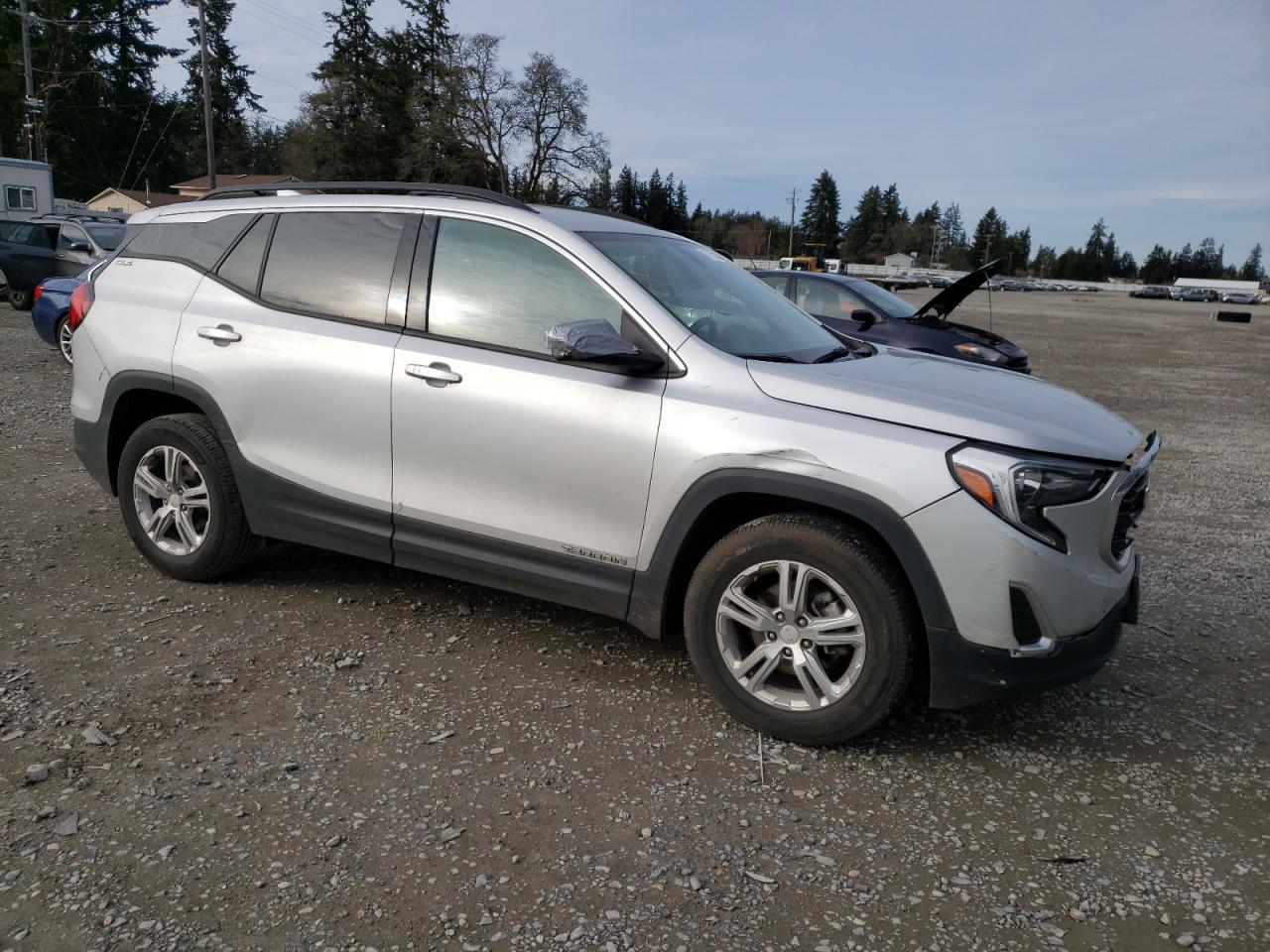 2019 GMC TERRAIN SL - Image 4