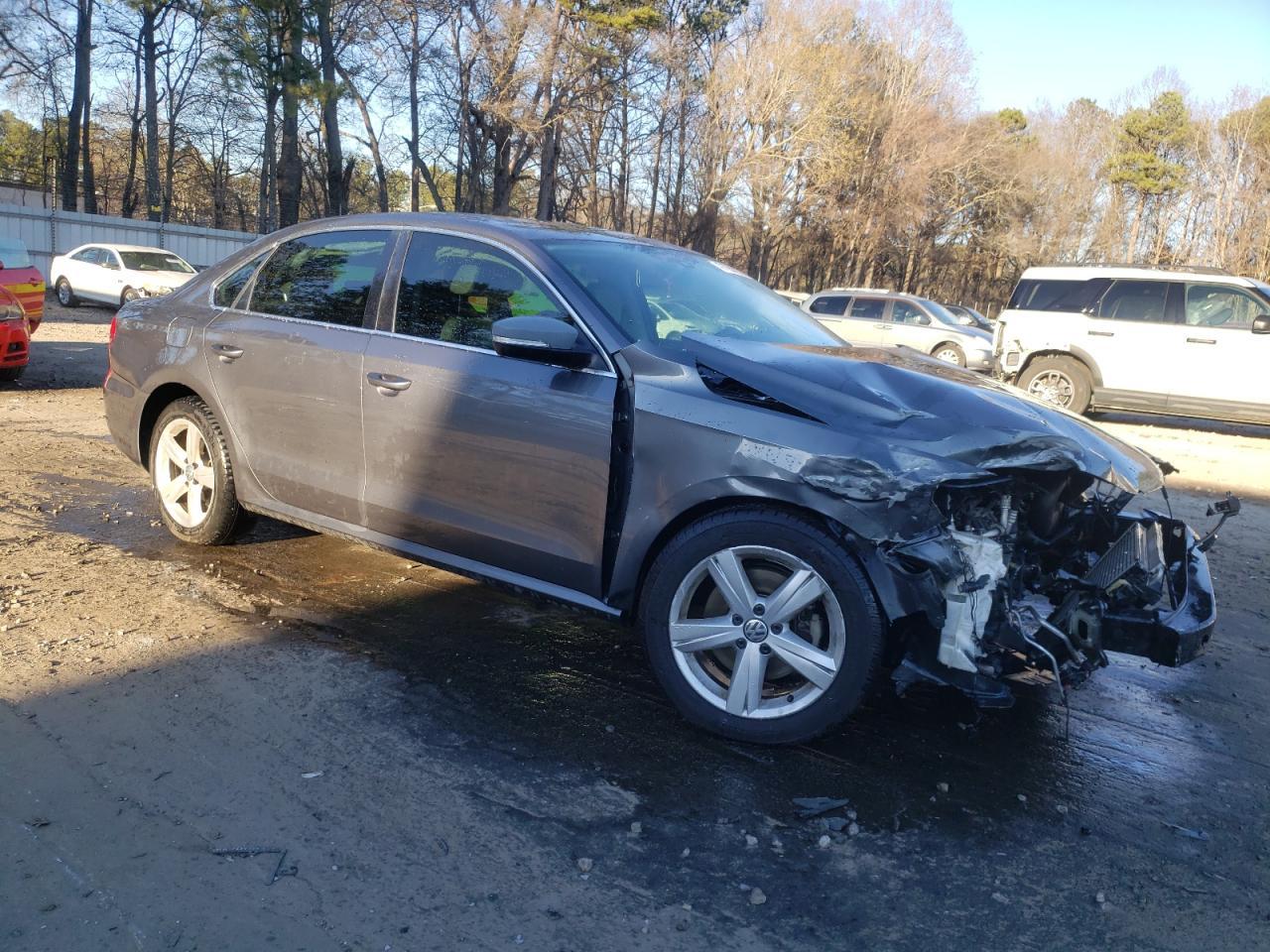 2015 VOLKSWAGEN PASSAT S - Фото 4