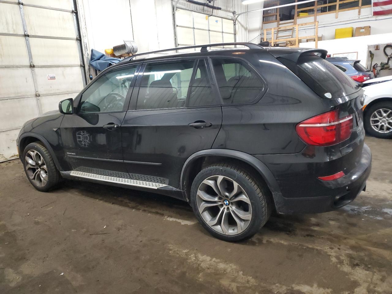 2012 BMW X5 XDRIVE5 - Image 2