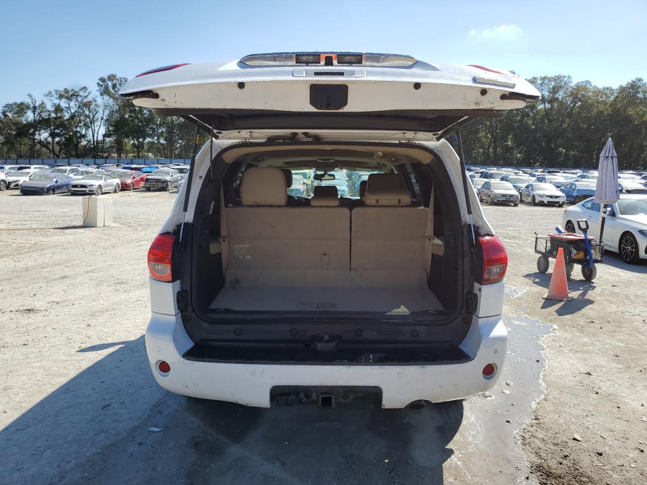 2016 TOYOTA SEQUOIA LI - Image 6