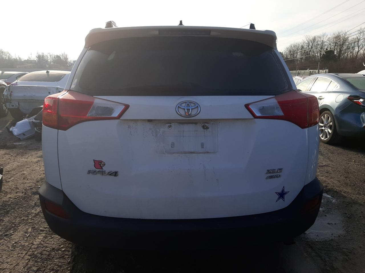 2015 TOYOTA RAV4 XLE - Image 6