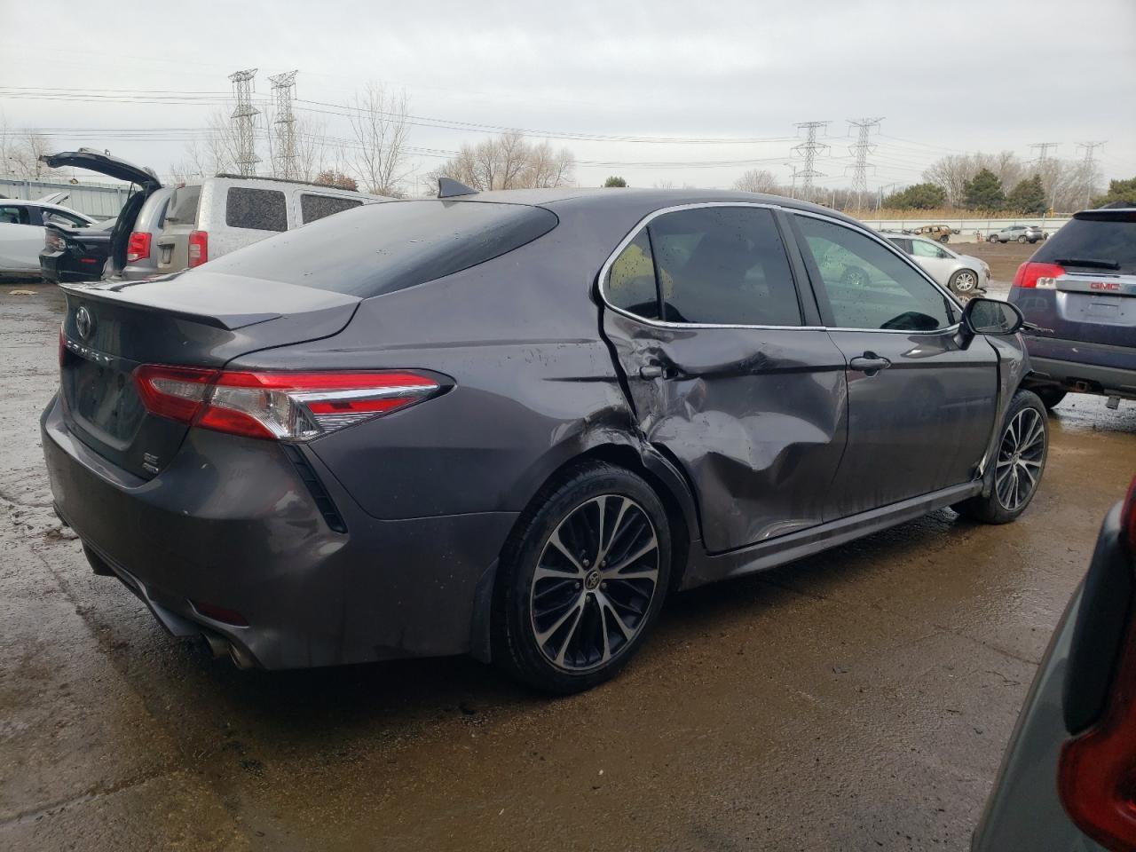 2020 TOYOTA CAMRY SE - Image 3