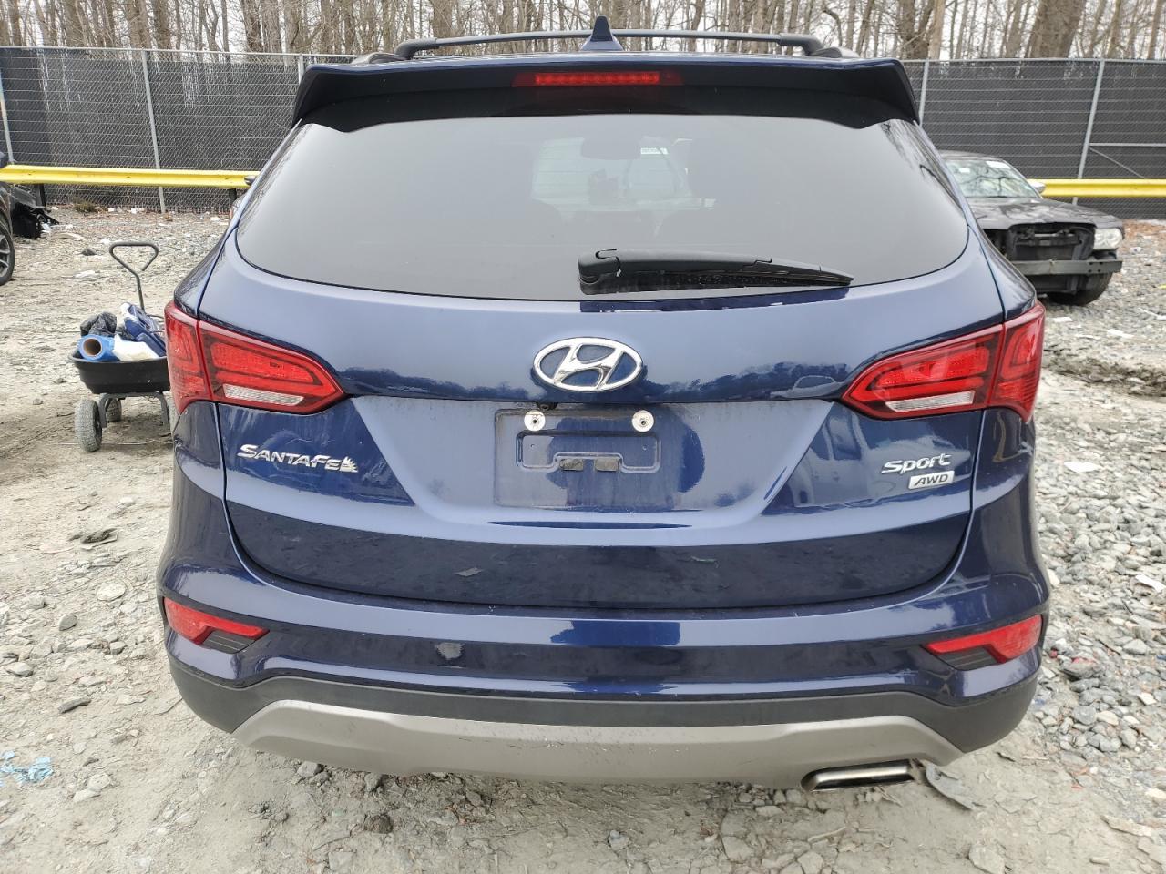 2017 HYUNDAI SANTA FE S - Image 6