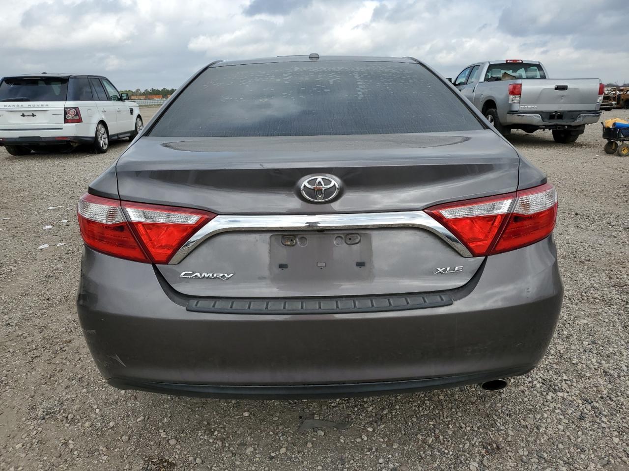 2016 TOYOTA CAMRY LE - Фото 6