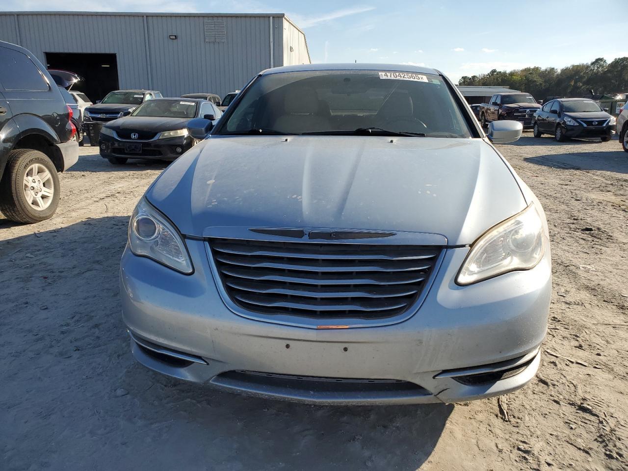 2012 CHRYSLER 200 TOURIN - Image 5