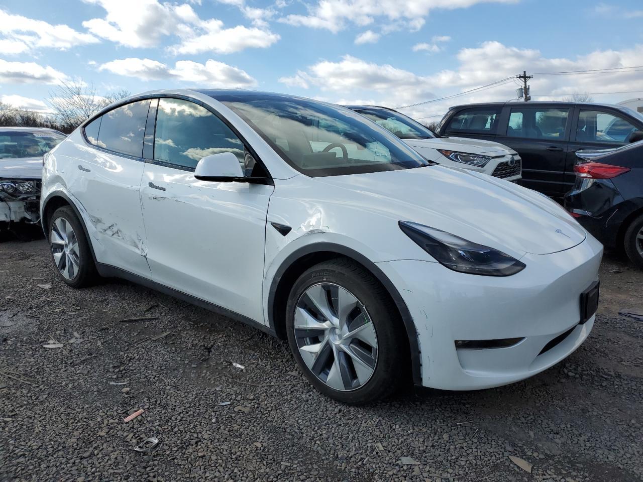2023 TESLA MODEL Y - Image 4