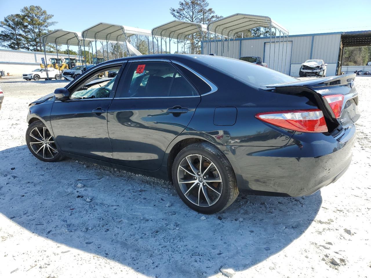 2017 TOYOTA CAMRY LE - Фото 2