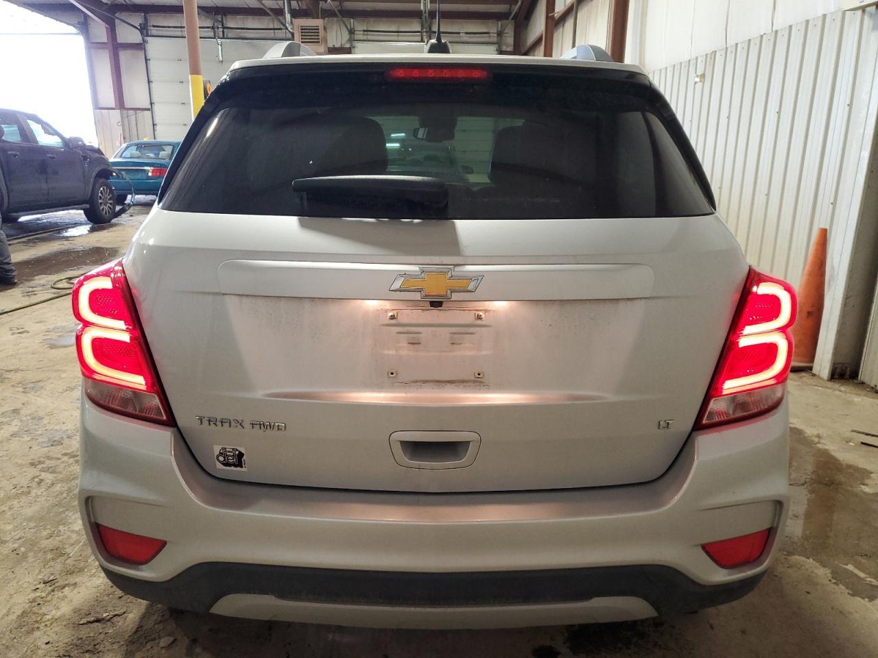 2019 CHEVROLET TRAX 1LT - Фото 6