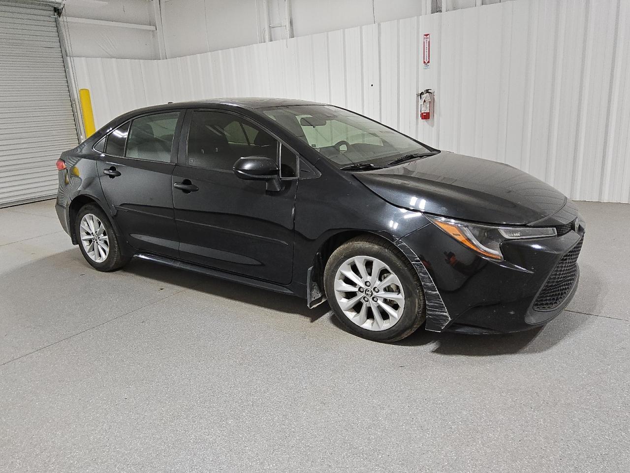 2020 TOYOTA COROLLA LE - Фото 4