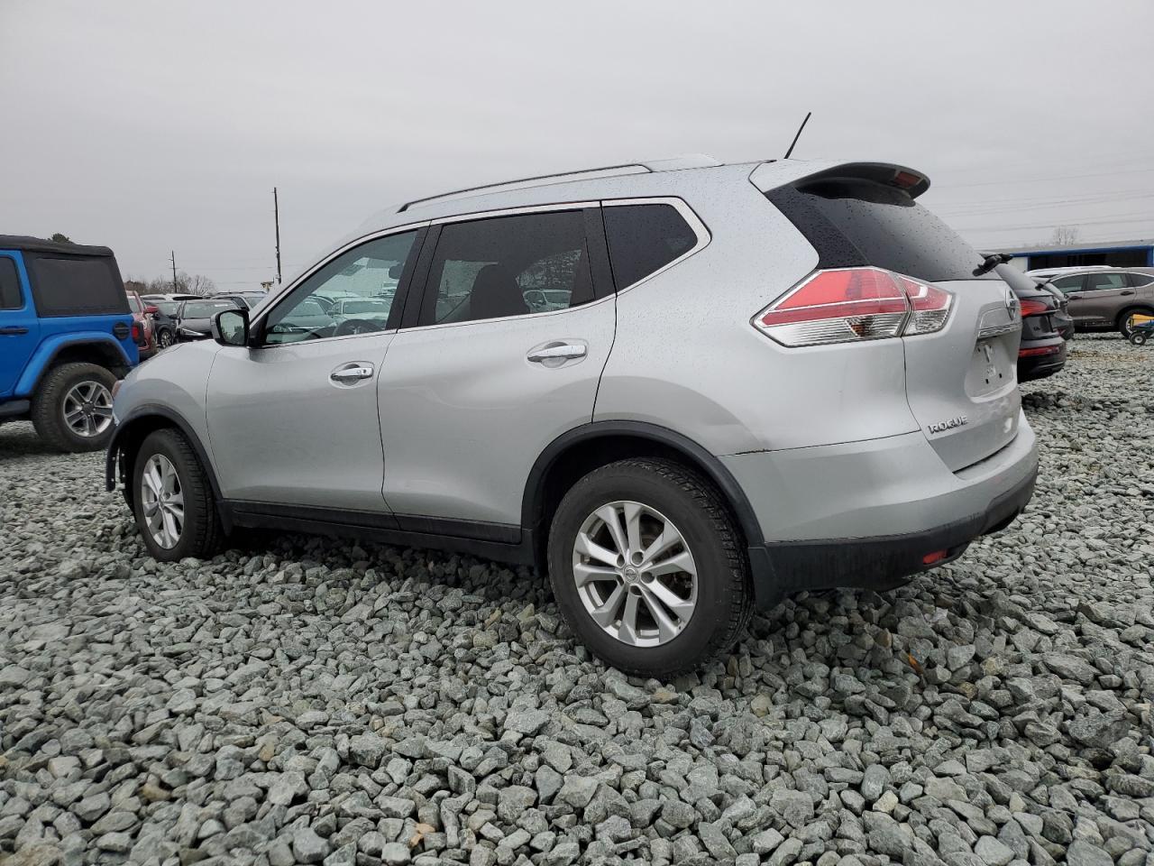 2015 NISSAN ROGUE S - Фото 2