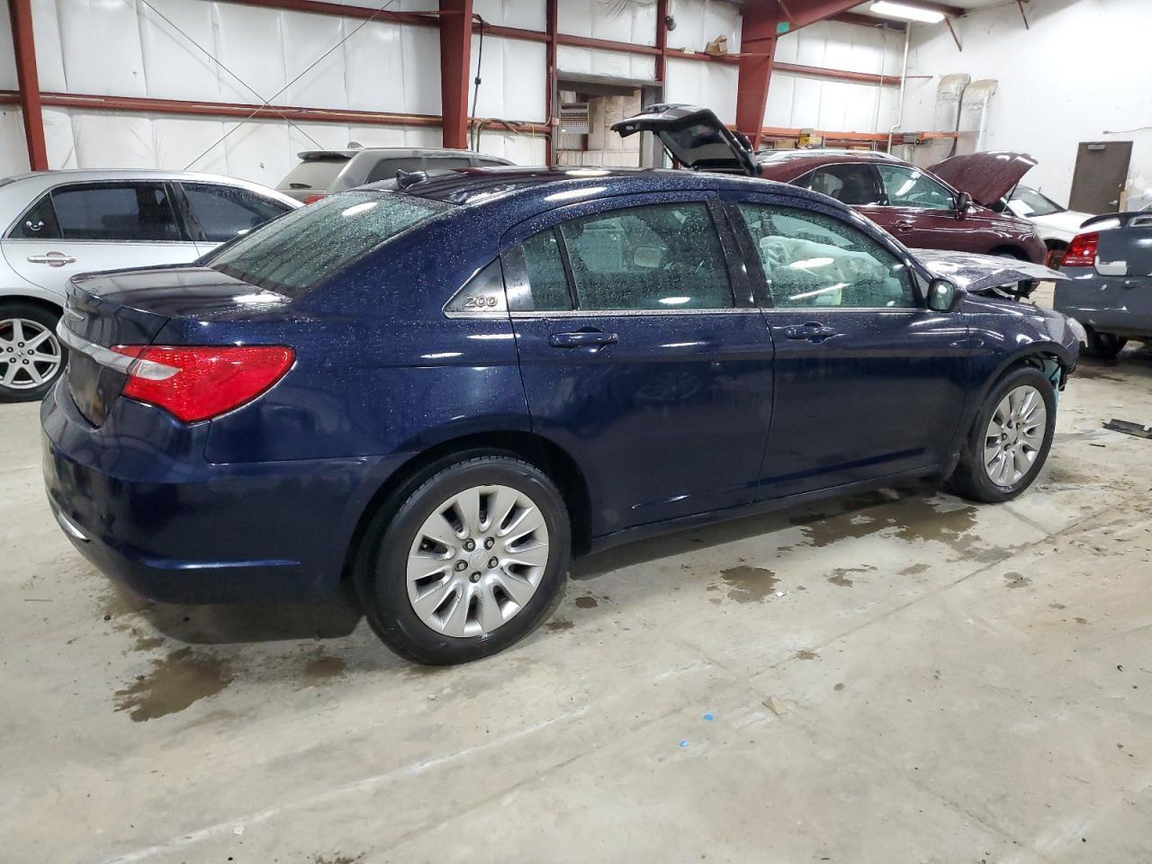 2013 CHRYSLER 200 LX - Image 3