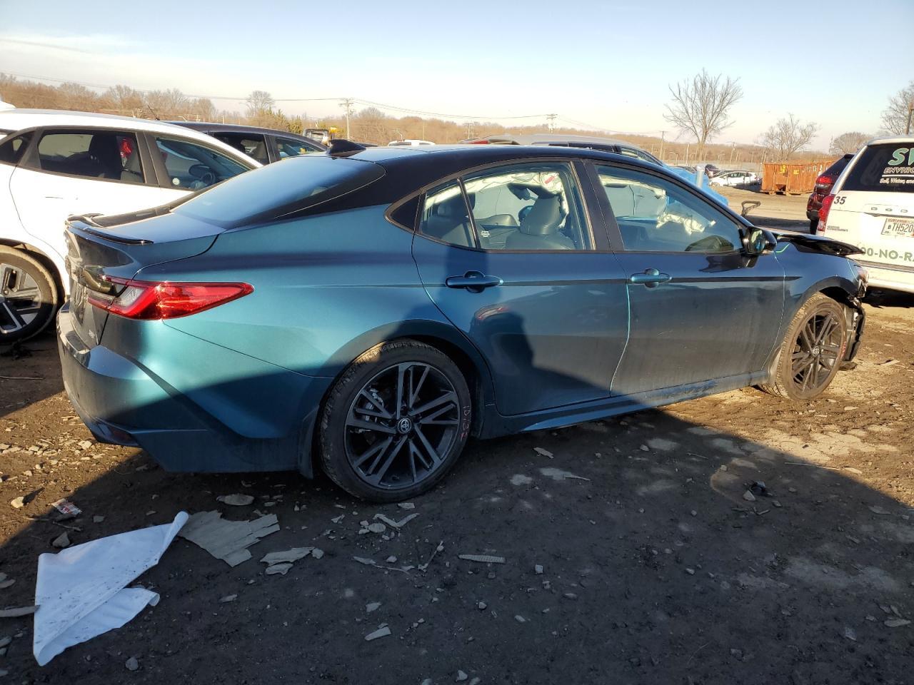 2025 TOYOTA CAMRY XSE - Фото 3